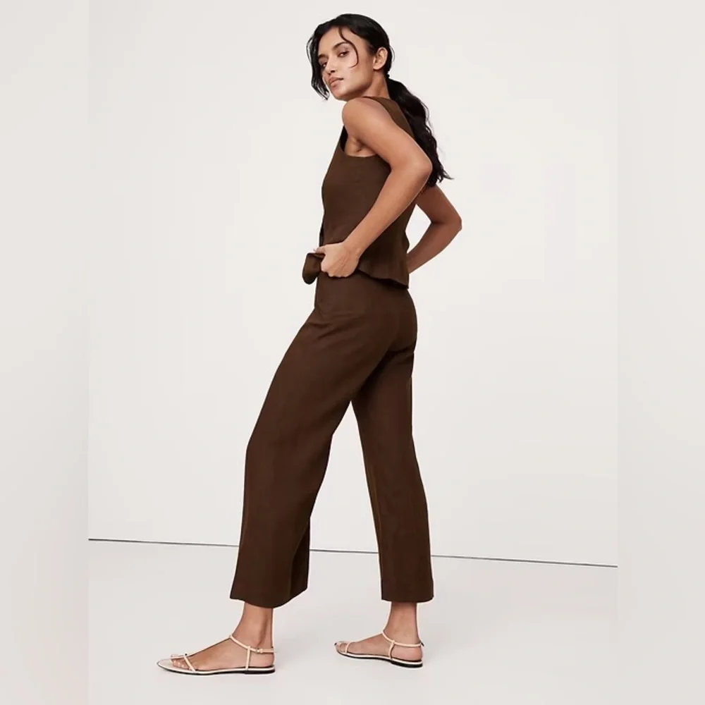 NWT! Banana Republic Espresso Brown Mid-Rise Kick-Flare Linen Ankle Pant 🩶